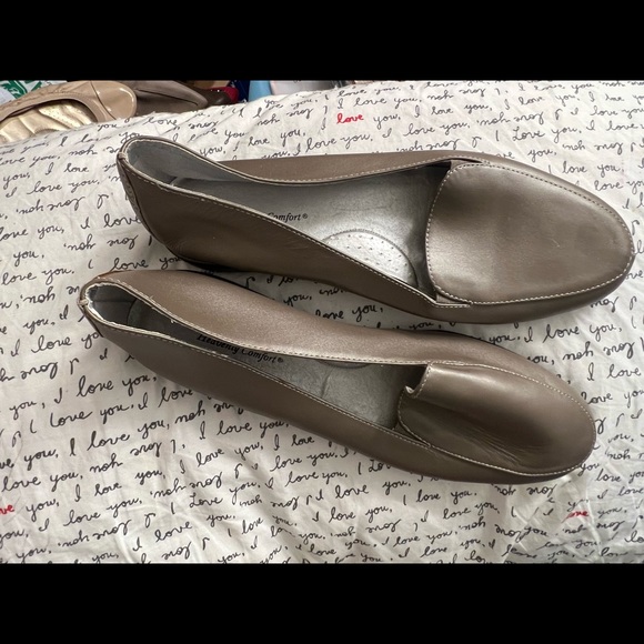 New pewter flats - Picture 1 of 1